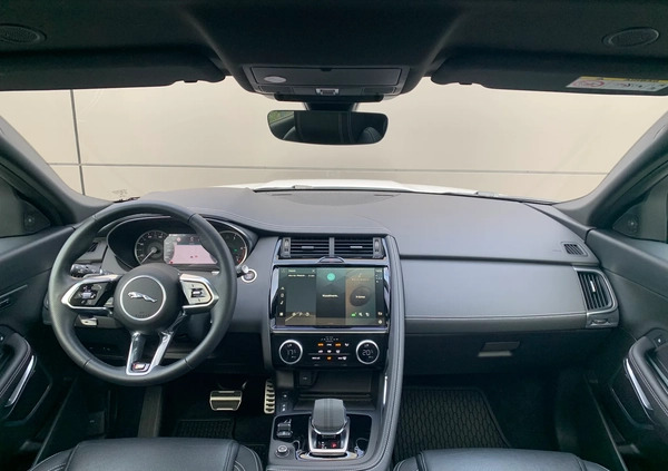 Jaguar E-Pace cena 259000 przebieg: 12000, rok produkcji 2022 z Mysłowice małe 154